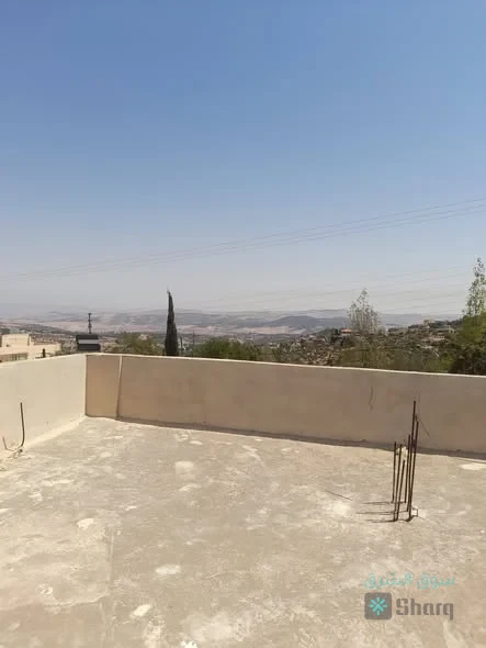 بيت مستقل للبيع